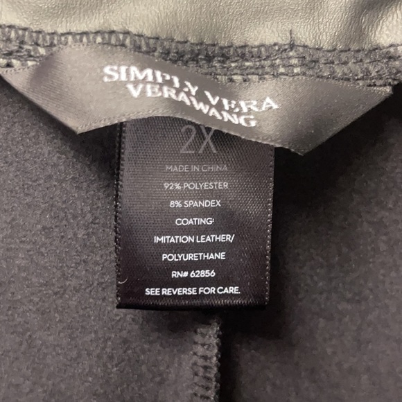 Brand new Woman’s Simply Vera Vera Wang pants - Picture 13 of 13
